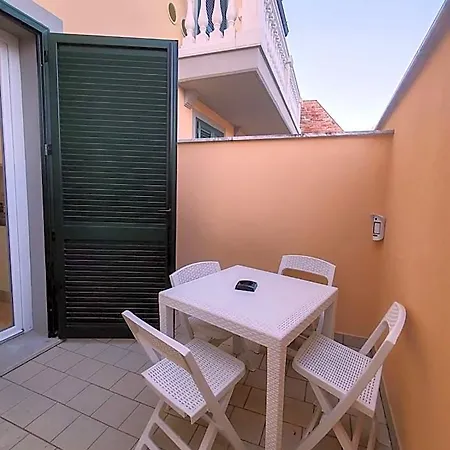 Ondina In Versilia Viareggio